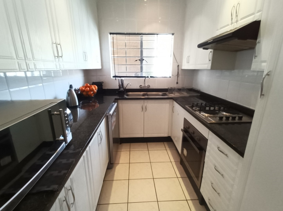 2 Bedroom Property for Sale in Houghton Estate Gauteng