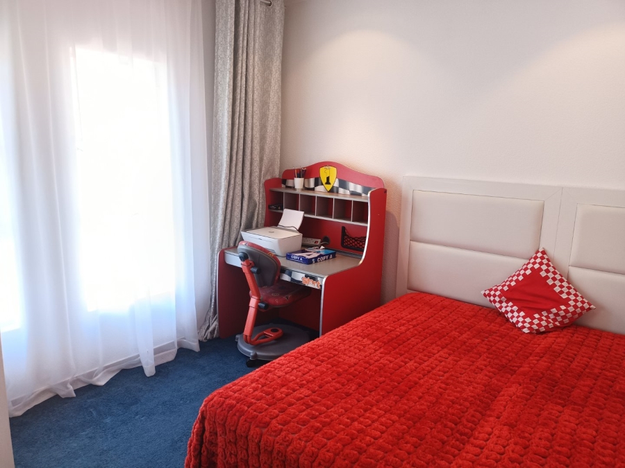2 Bedroom Property for Sale in Houghton Estate Gauteng