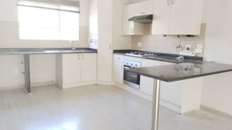 To Let 4 Bedroom Property for Rent in Fourways Gauteng
