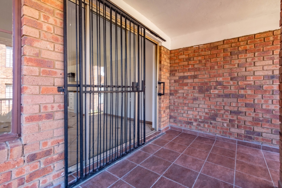 2 Bedroom Property for Sale in Elandspark Gauteng