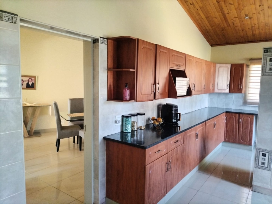 5 Bedroom Property for Sale in New State Areas Gauteng