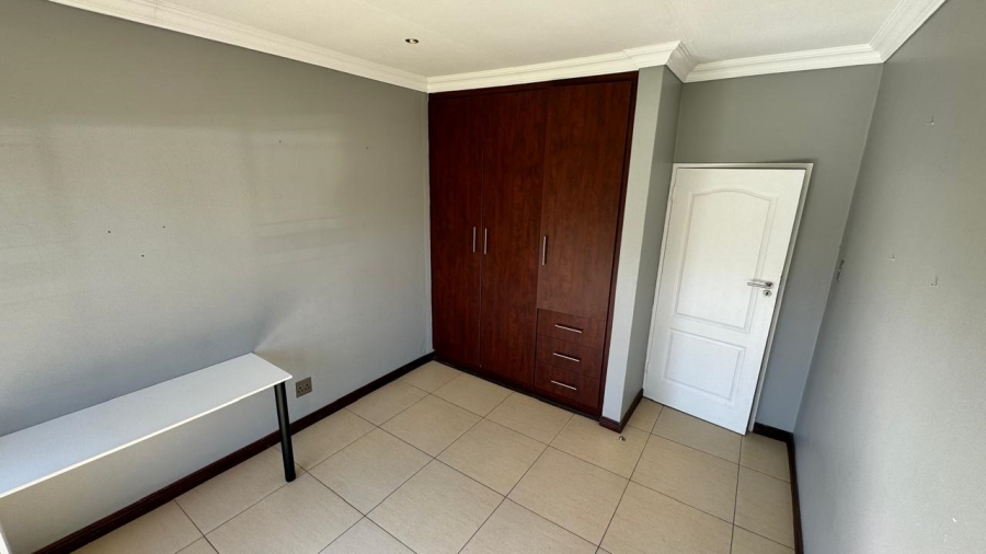 4 Bedroom Property for Sale in Eldoraigne Gauteng