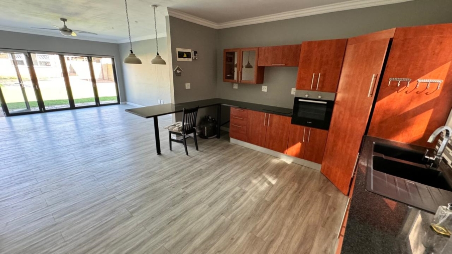 4 Bedroom Property for Sale in Eldoraigne Gauteng