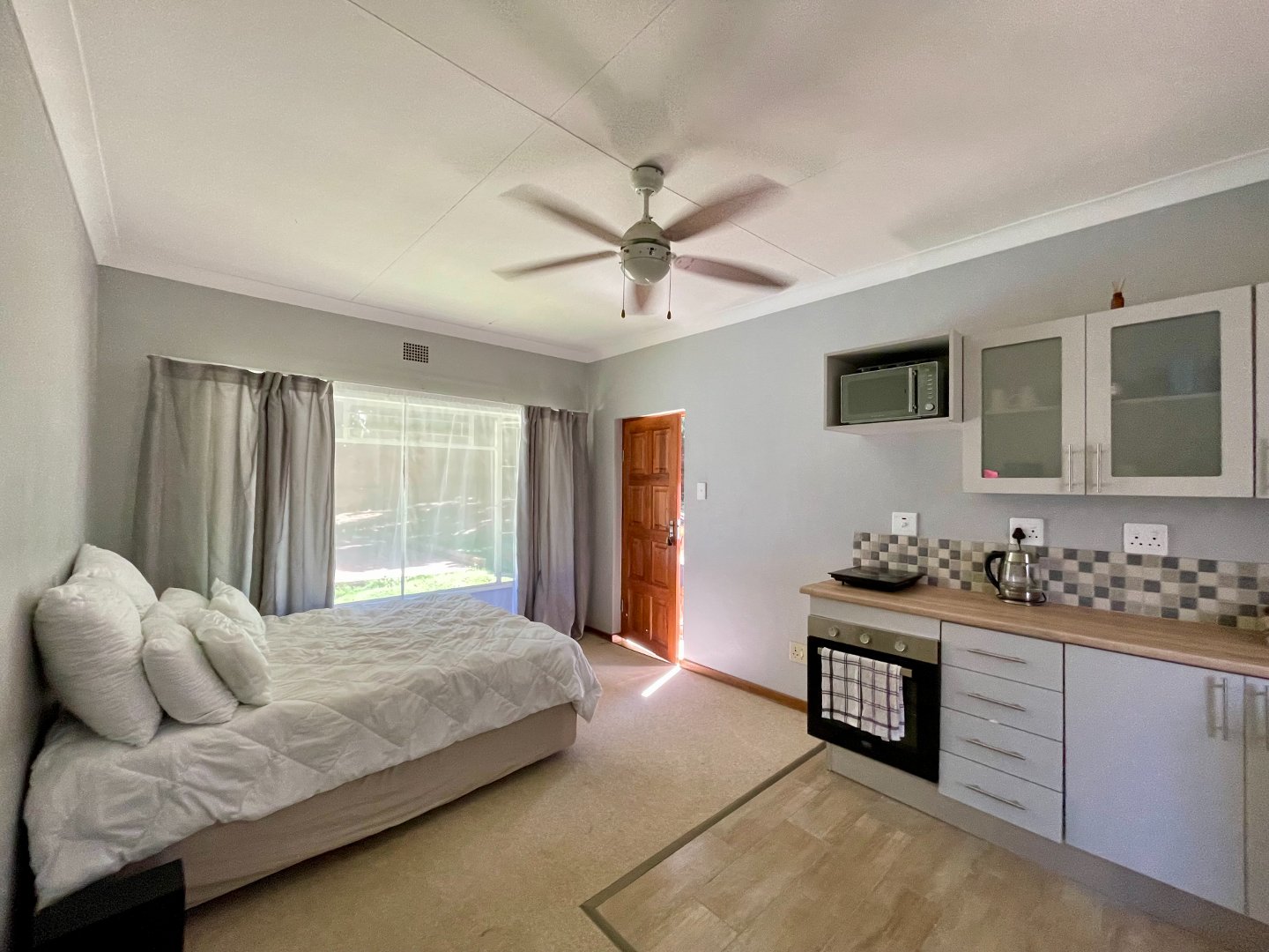 To Let  Bedroom Property for Rent in Waterkloof Ridge Gauteng