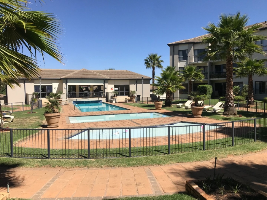 2 Bedroom Property for Sale in Wendywood Gauteng