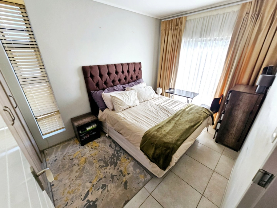 To Let 3 Bedroom Property for Rent in Amberfield Gauteng