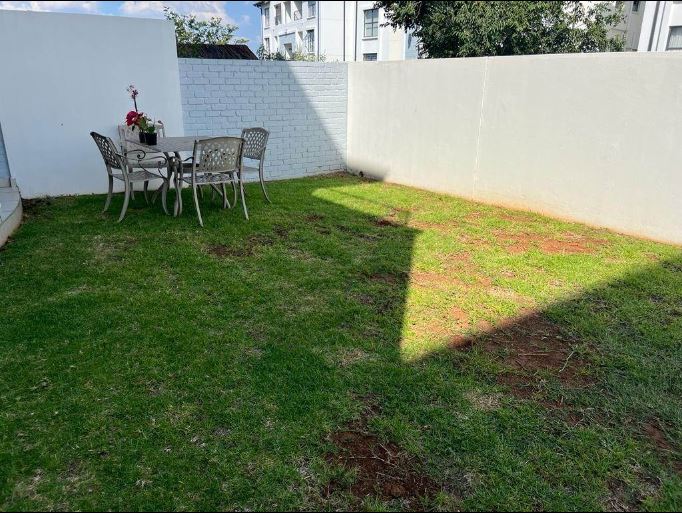 3 Bedroom Property for Sale in Petervale Gauteng