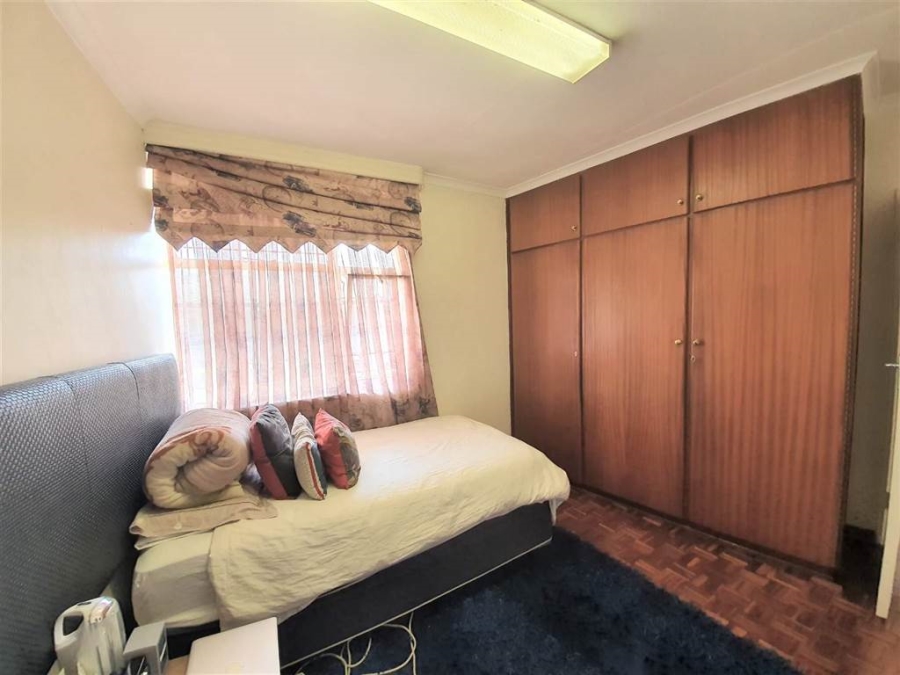 To Let 3 Bedroom Property for Rent in Bryanston Gauteng