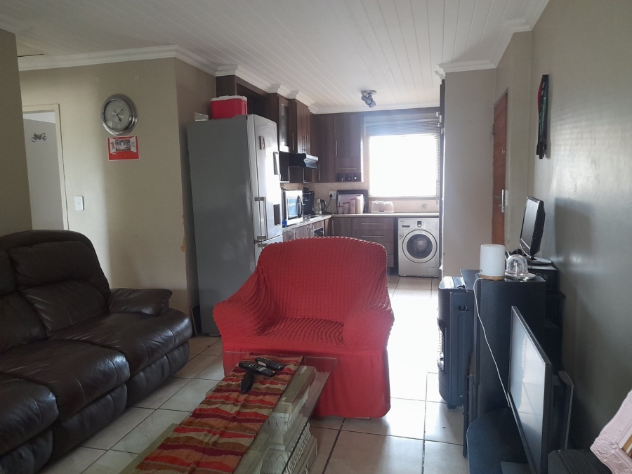 2 Bedroom Property for Sale in Andeon AH Gauteng