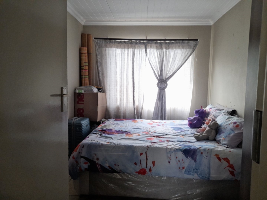 2 Bedroom Property for Sale in Andeon AH Gauteng