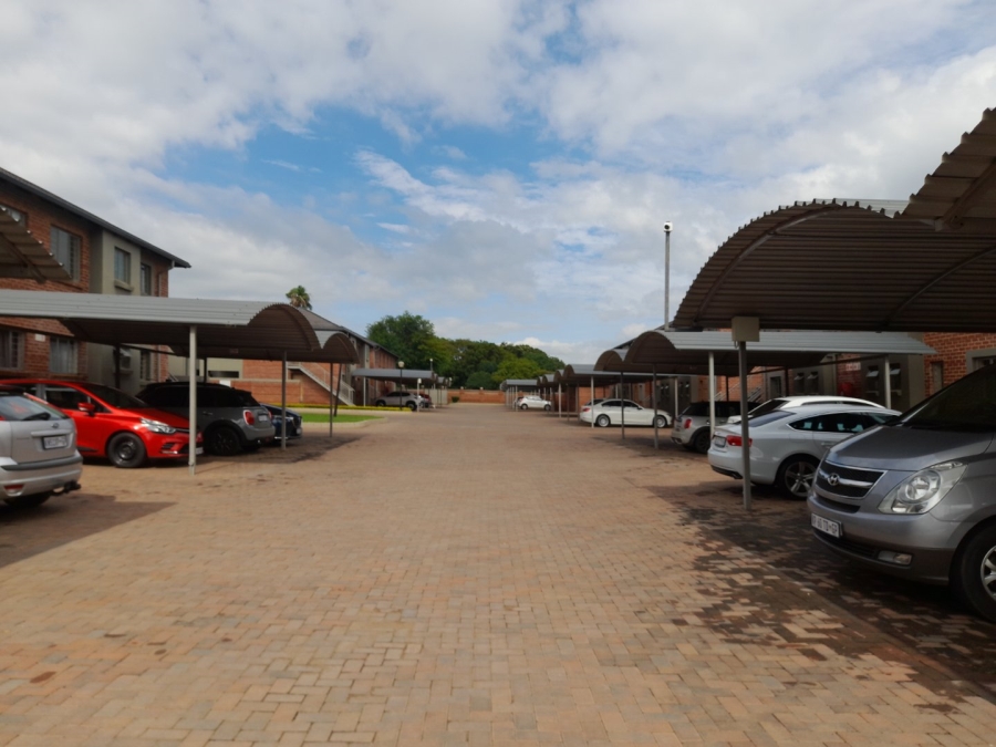 2 Bedroom Property for Sale in Andeon AH Gauteng