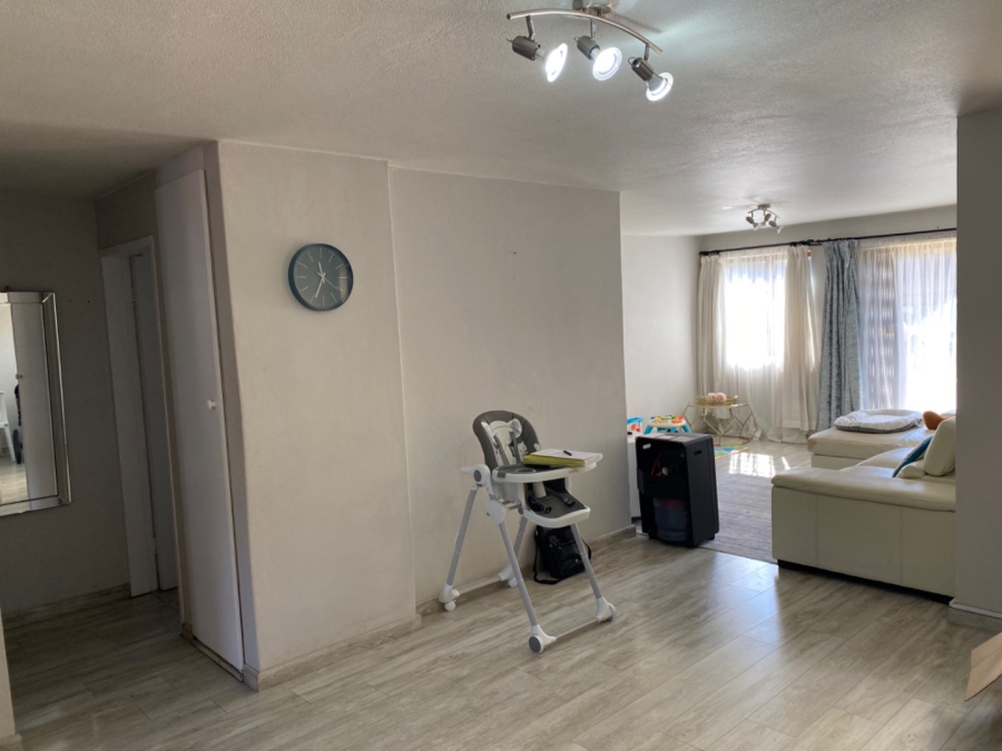 To Let  Bedroom Property for Rent in Paulshof Gauteng