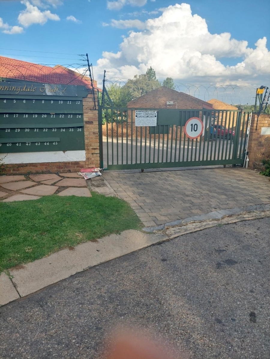 2 Bedroom Property for Sale in Birchleigh Gauteng