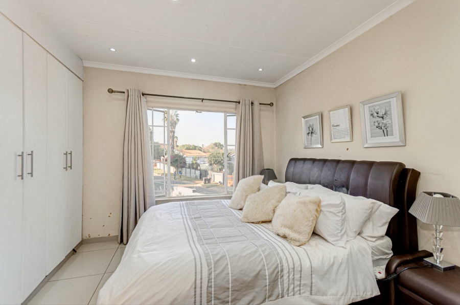 3 Bedroom Property for Sale in Roodepoort Gauteng