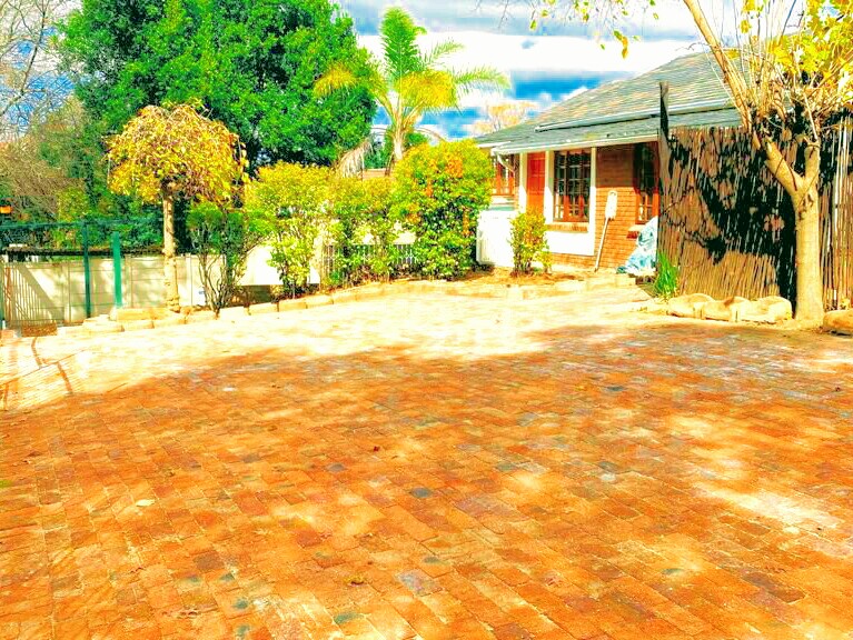 11 Bedroom Property for Sale in Blairgowrie Gauteng