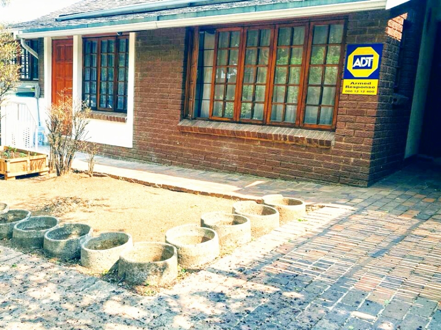 11 Bedroom Property for Sale in Blairgowrie Gauteng