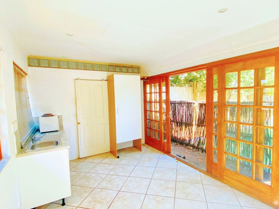 11 Bedroom Property for Sale in Blairgowrie Gauteng