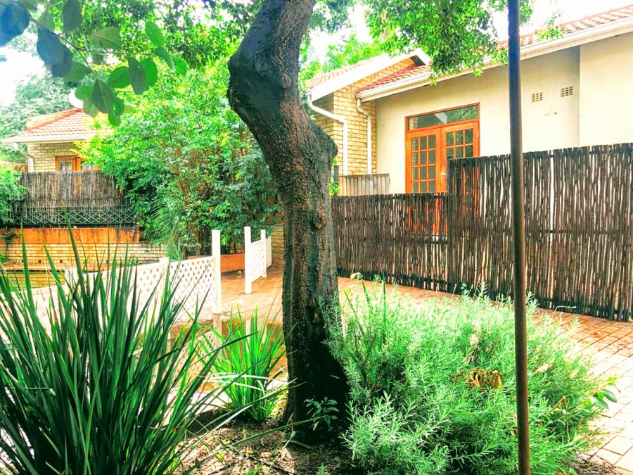 11 Bedroom Property for Sale in Blairgowrie Gauteng