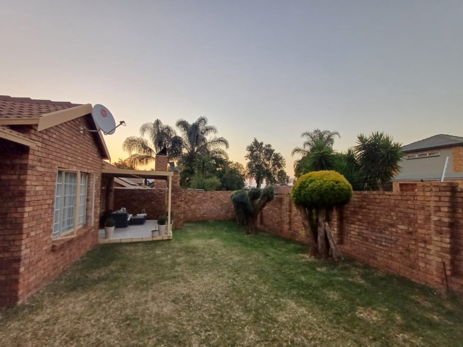 To Let 3 Bedroom Property for Rent in Highveld Gauteng