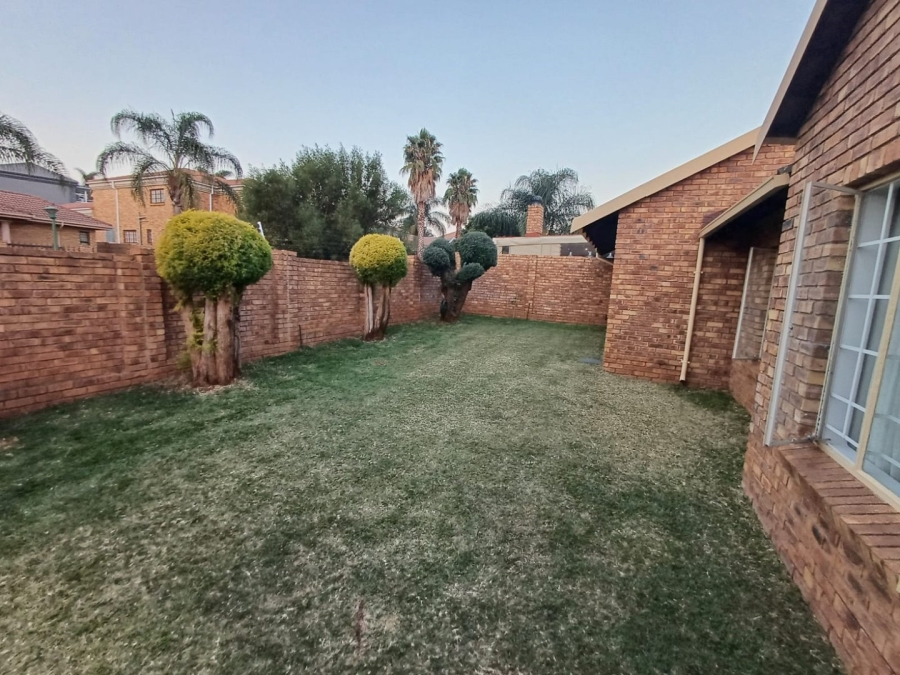 To Let 3 Bedroom Property for Rent in Highveld Gauteng