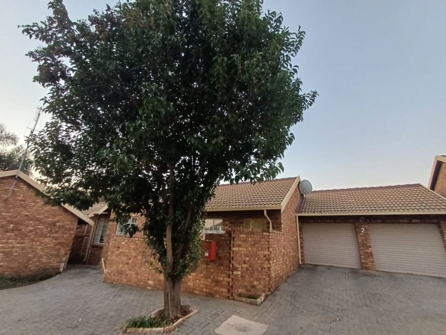 To Let 3 Bedroom Property for Rent in Highveld Gauteng