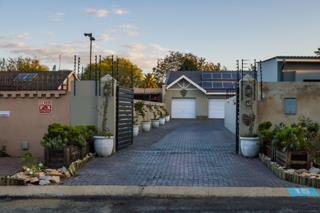 3 Bedroom Property for Sale in Brackenhurst Gauteng