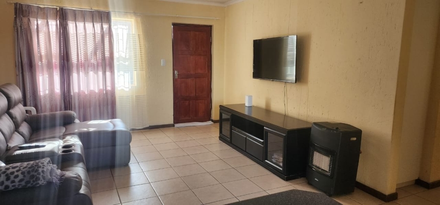 3 Bedroom Property for Sale in Helderwyk Gauteng