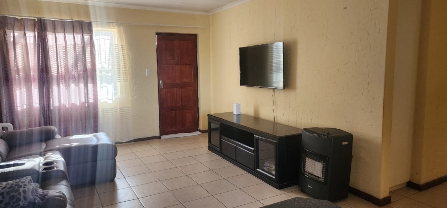 3 Bedroom Property for Sale in Helderwyk Gauteng