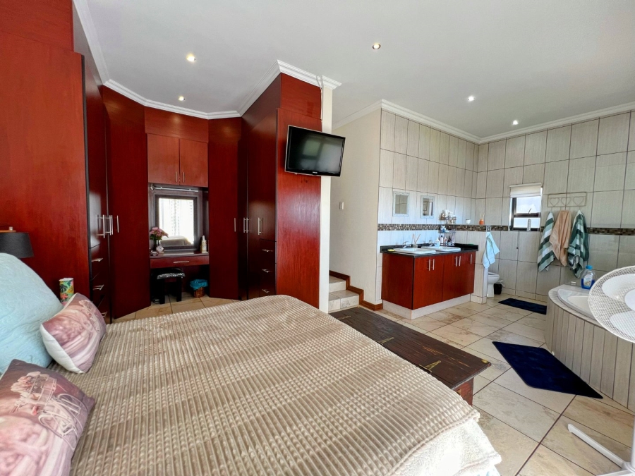 3 Bedroom Property for Sale in Pebble Rock Golf Village Gauteng