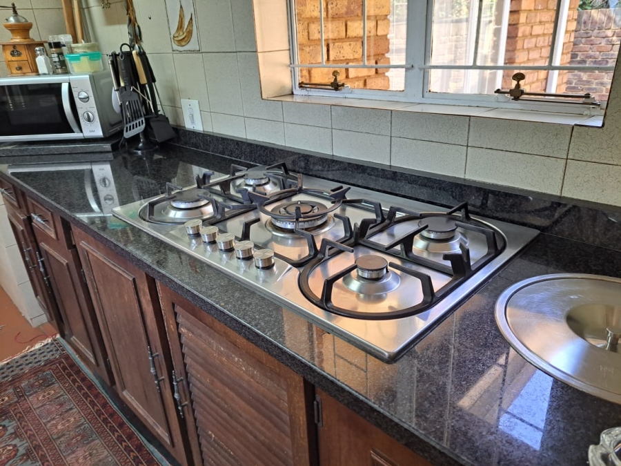 3 Bedroom Property for Sale in Die Wilgers Gauteng