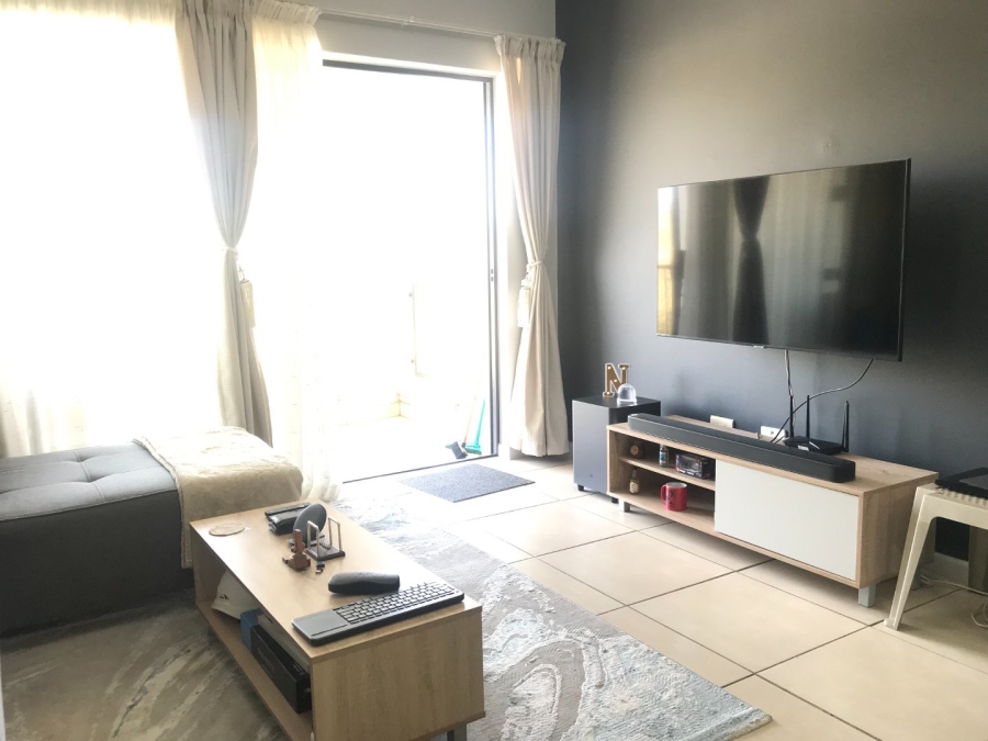 1 Bedroom Property for Sale in Olivedale Gauteng