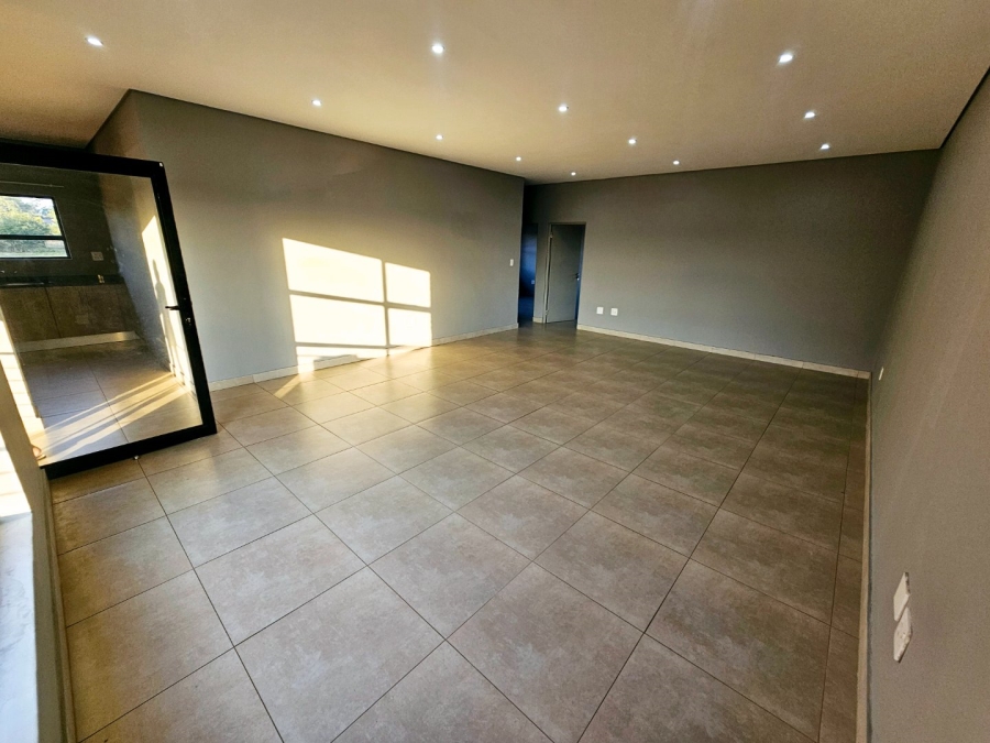 To Let  Bedroom Property for Rent in Raslouw A H Gauteng