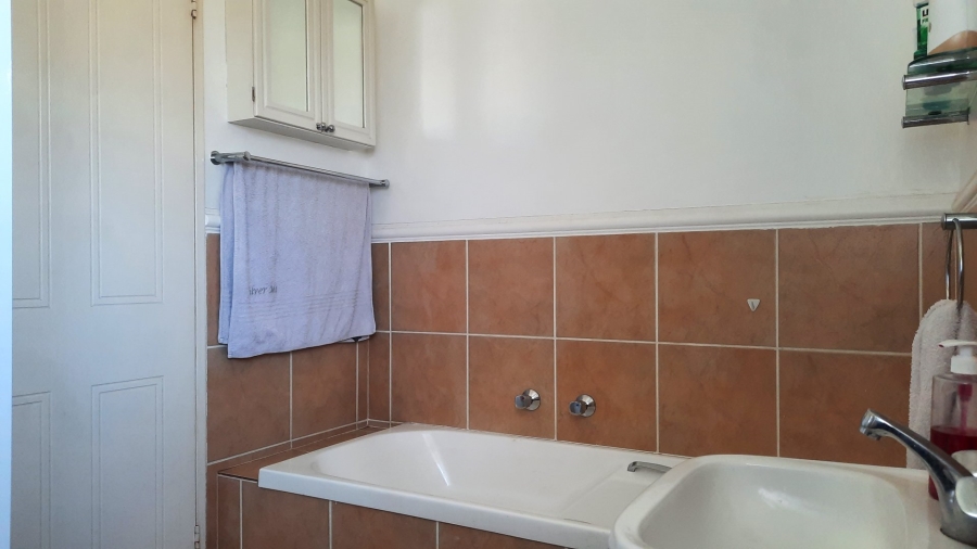 2 Bedroom Property for Sale in Melrose Estate Gauteng