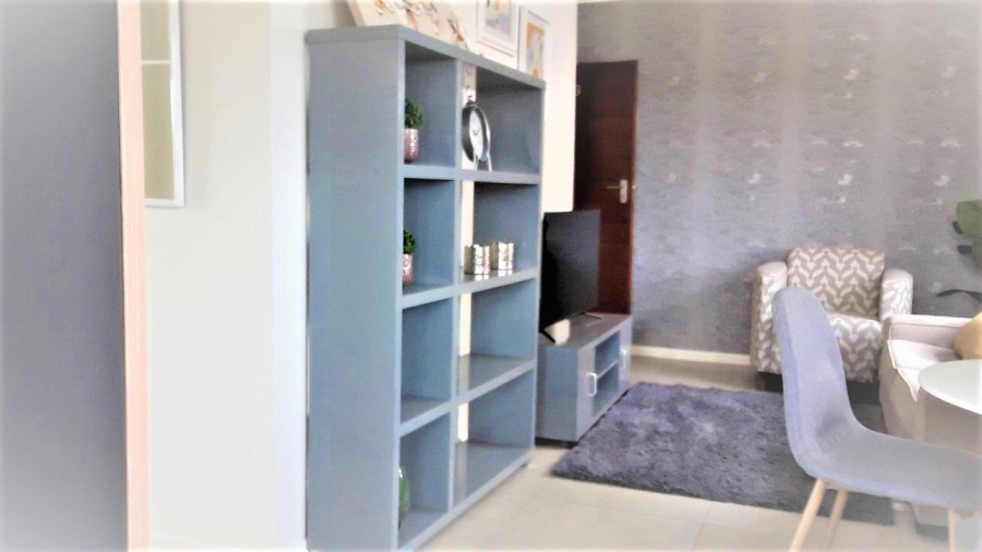 To Let 1 Bedroom Property for Rent in Glen Marais Gauteng