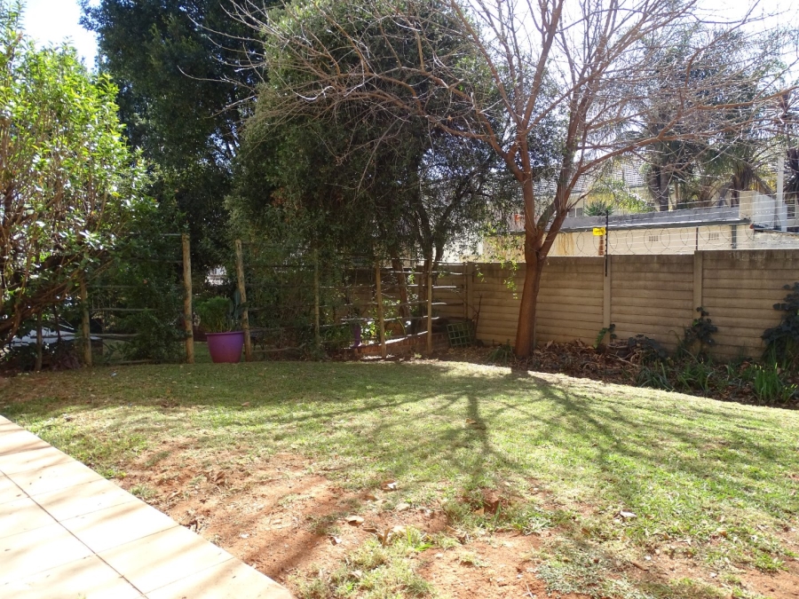 1 Bedroom Property for Sale in Windsor East Gauteng