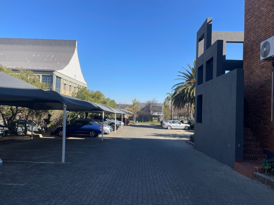 Commercial Property for Sale in Vorna Valley Gauteng