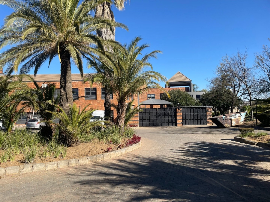 Commercial Property for Sale in Vorna Valley Gauteng