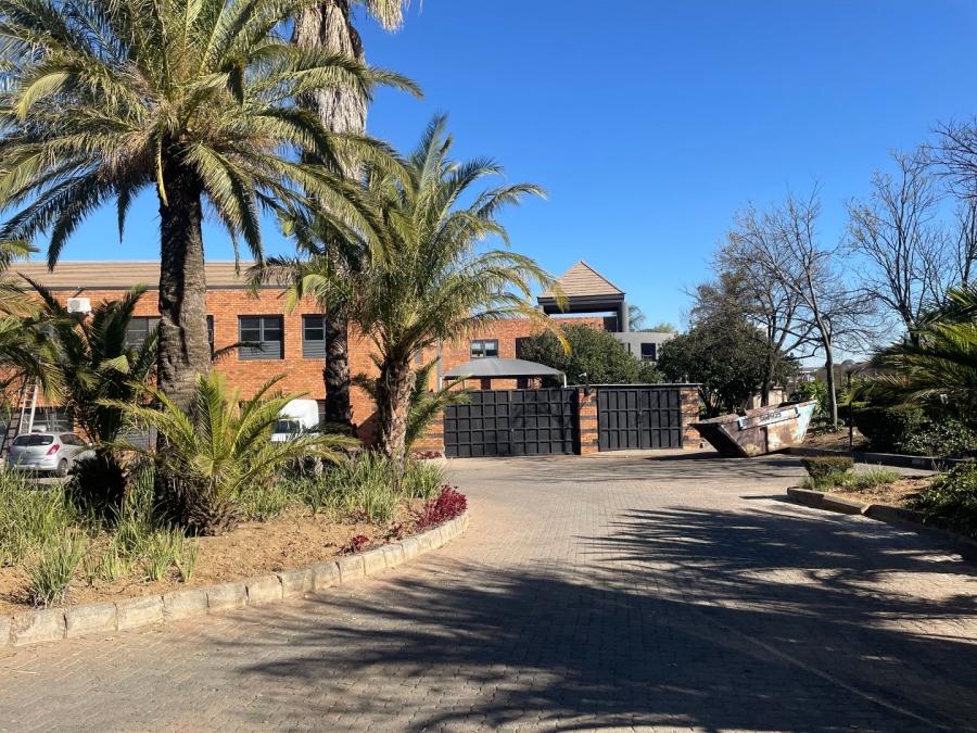 Commercial Property for Sale in Vorna Valley Gauteng