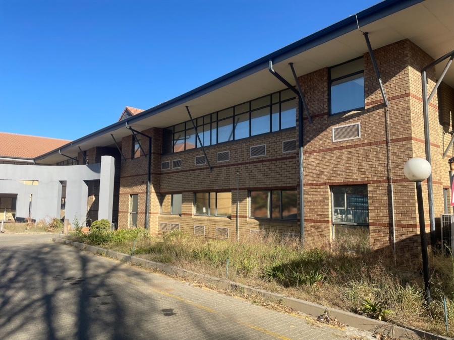 Commercial Property for Sale in Vorna Valley Gauteng