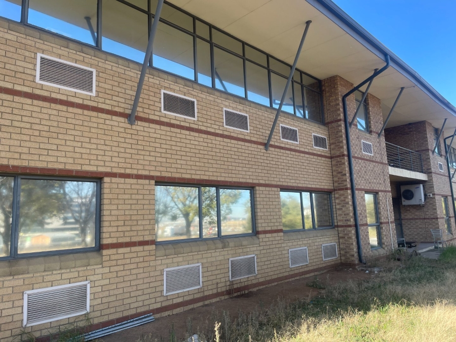 Commercial Property for Sale in Vorna Valley Gauteng