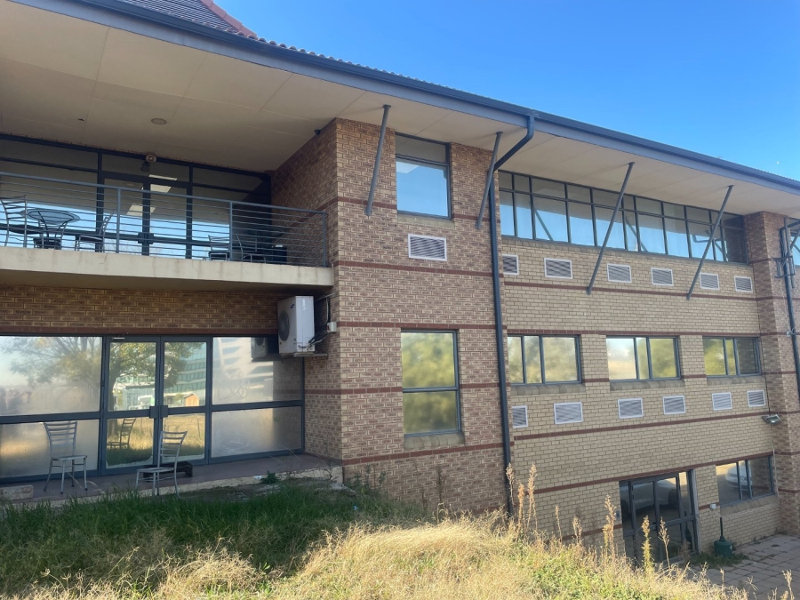 Commercial Property for Sale in Vorna Valley Gauteng