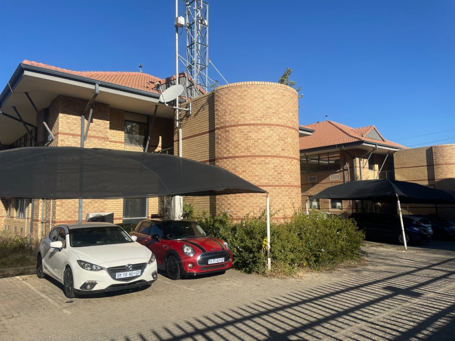 Commercial Property for Sale in Vorna Valley Gauteng