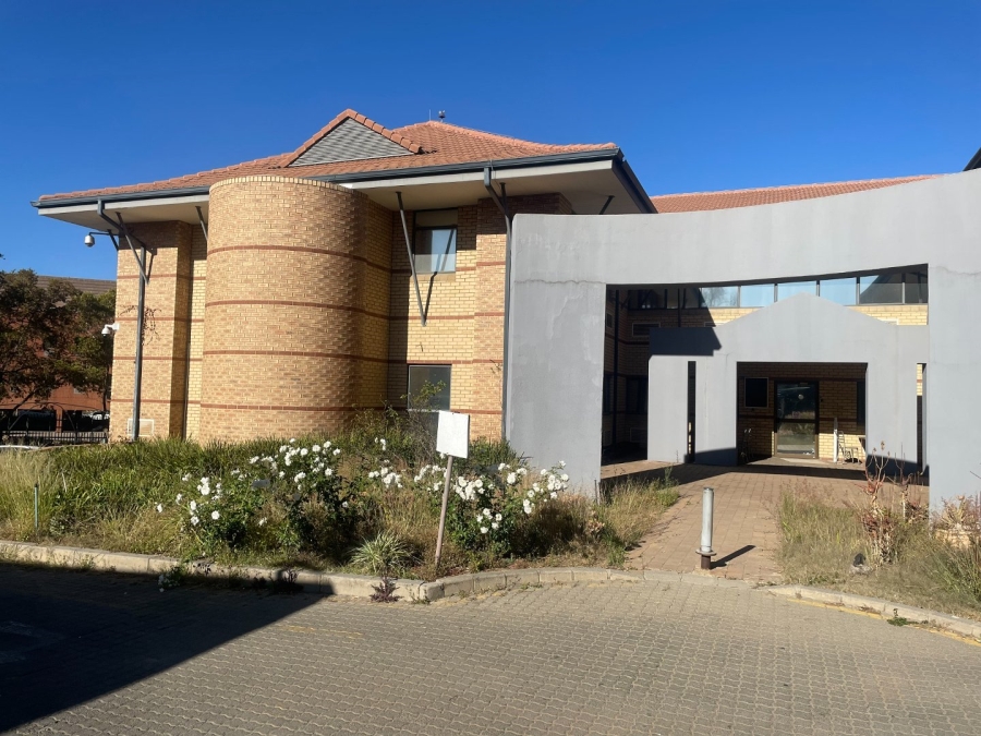 Commercial Property for Sale in Vorna Valley Gauteng