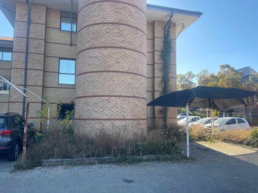 Commercial Property for Sale in Vorna Valley Gauteng