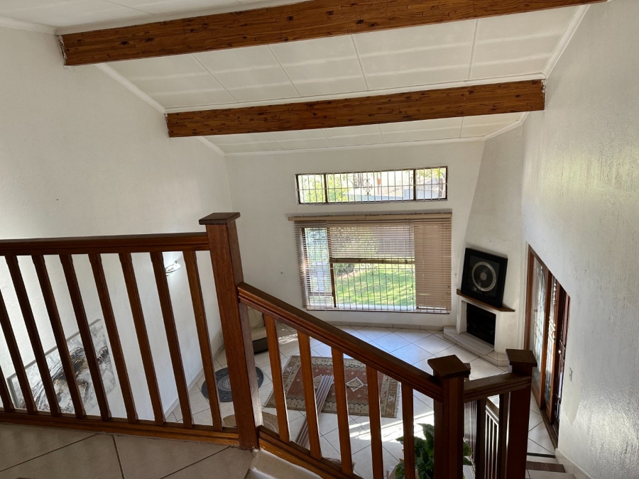 3 Bedroom Property for Sale in Woodmead Gauteng