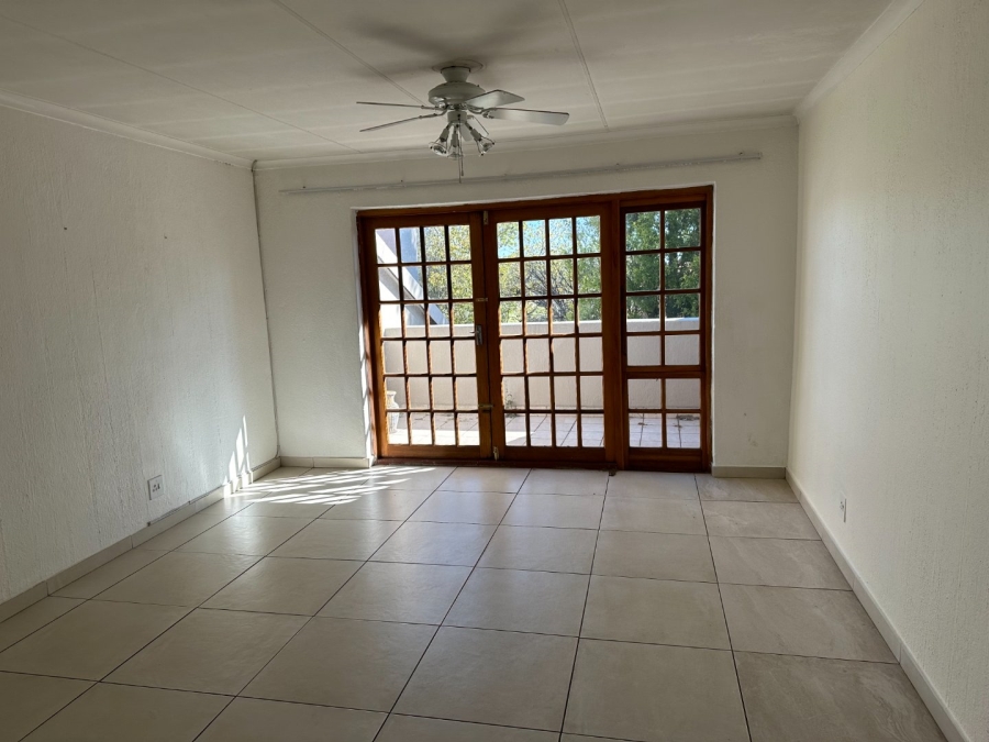 3 Bedroom Property for Sale in Woodmead Gauteng