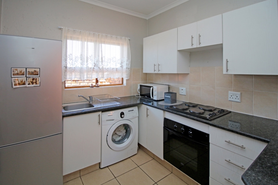 To Let 2 Bedroom Property for Rent in North Riding AH Gauteng