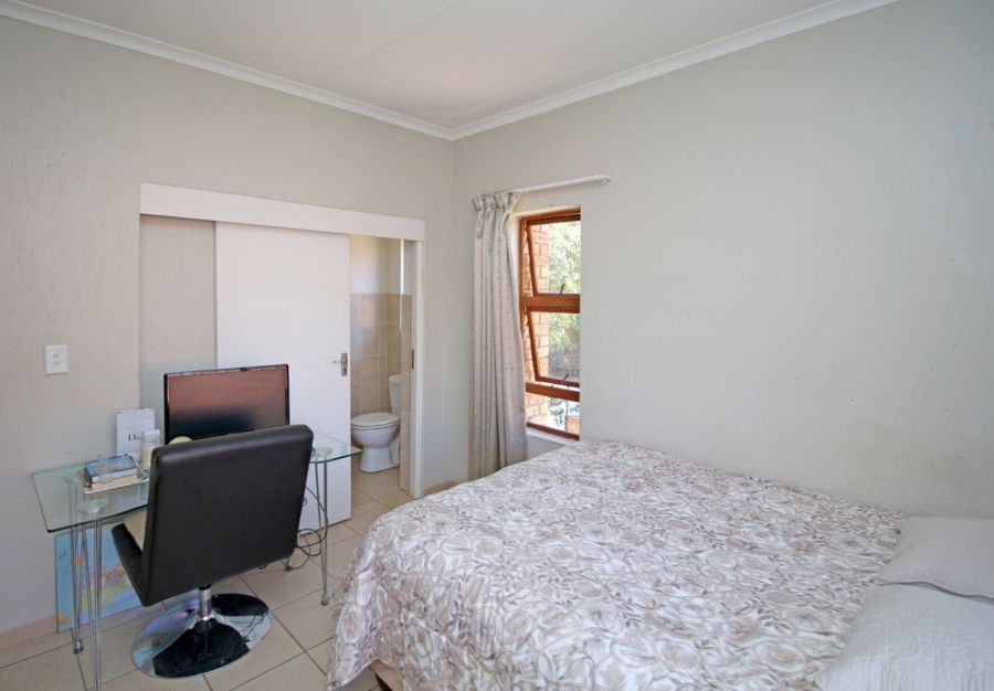 To Let 2 Bedroom Property for Rent in North Riding AH Gauteng