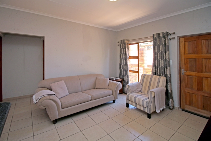 To Let 2 Bedroom Property for Rent in North Riding AH Gauteng