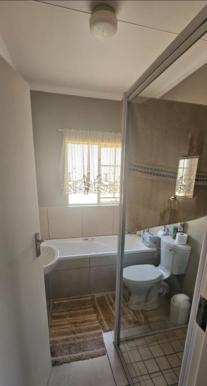 2 Bedroom Property for Sale in Hazeldean Gauteng